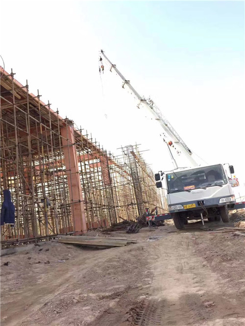 平陆县吊车作业的安全注意事项有哪些？